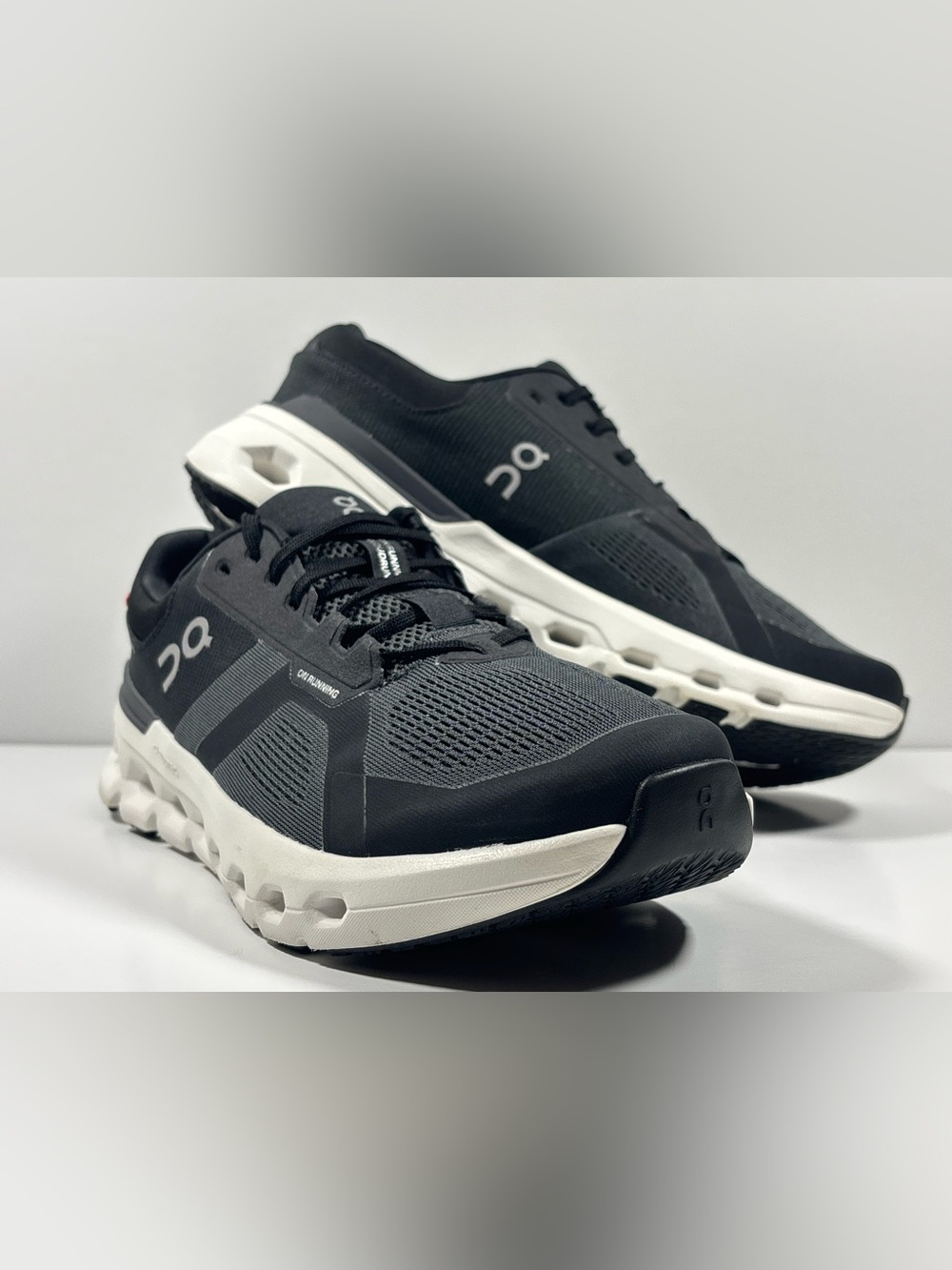 On Cloudrunner 2 Mens Size 10 2E WIDE Eclipse Black Running Shoes Like New